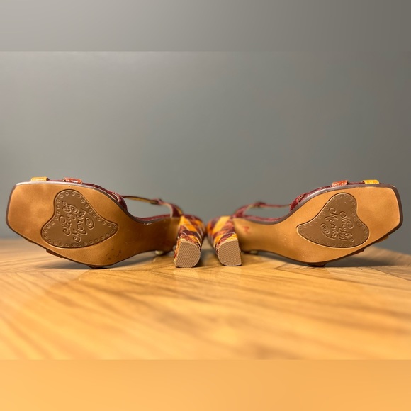 Naughty Monkey Shoes - Picture 3 of 6